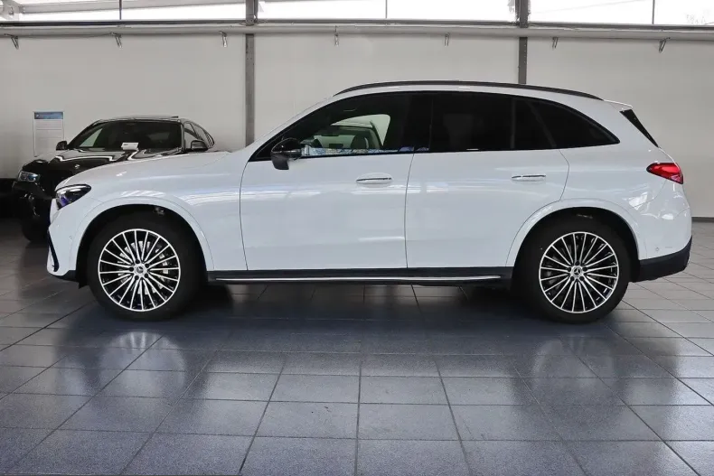 Mercedes-Benz GLC 450 (Clasa GLC) din 2024 cu 23.909 km - oferta MER232374 - foto 2