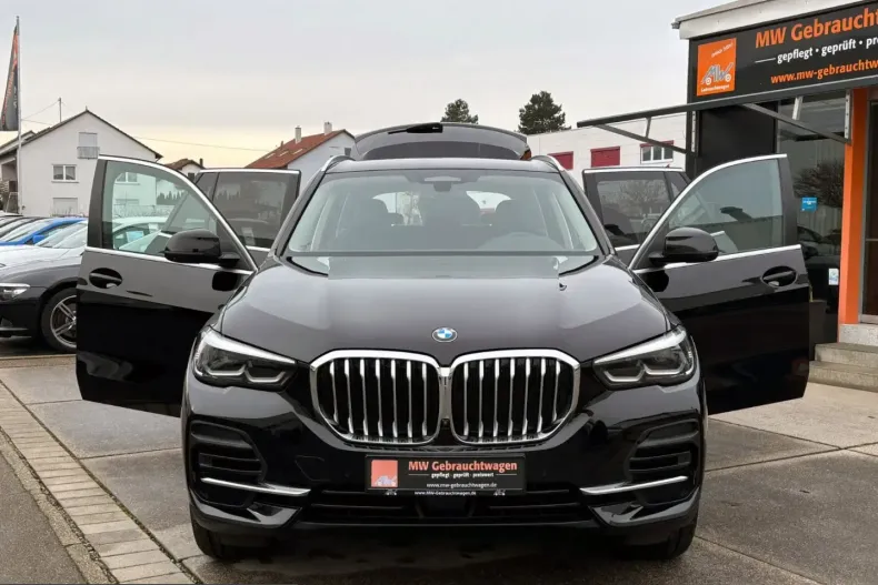 BMW X5 (Seria X) din 2022 cu 63.999 km - oferta BMW232379 - foto 2