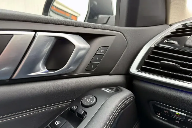 BMW X5 (Seria X) din 2022 cu 63.999 km - oferta BMW232379 - foto 5