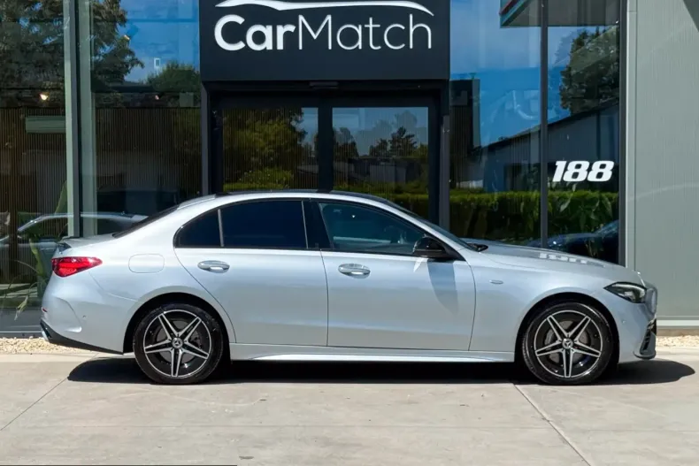 Mercedes-Benz C 300 (Clasa C) din 2025 cu 11.900 km - oferta MER232388 - foto 5