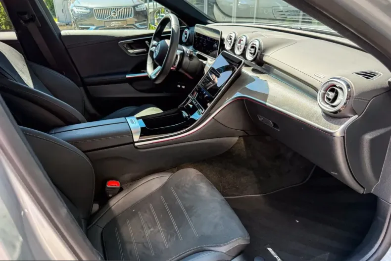 Mercedes-Benz C 300 (Clasa C) din 2025 cu 11.900 km - oferta MER232388 - foto 12