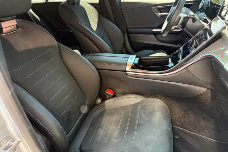 Mercedes-Benz C 300 (Clasa C) din 2025 cu 11.900 km - oferta MER232388 - foto 14