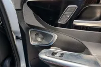 Mercedes-Benz C 300 (Clasa C) din 2025 cu 11.900 km - oferta MER232388 - foto 19