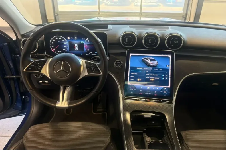 Mercedes-Benz C 300 (Clasa C) din 2023 cu 33.418 km - oferta MER232390 - foto 5