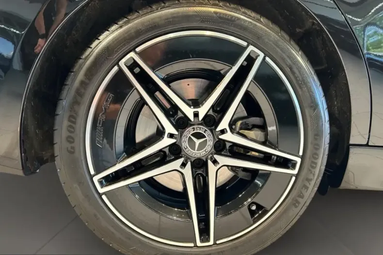 Mercedes-Benz C 300 (Clasa C) din 2023 cu 34.125 km - oferta MER232391 - foto 19