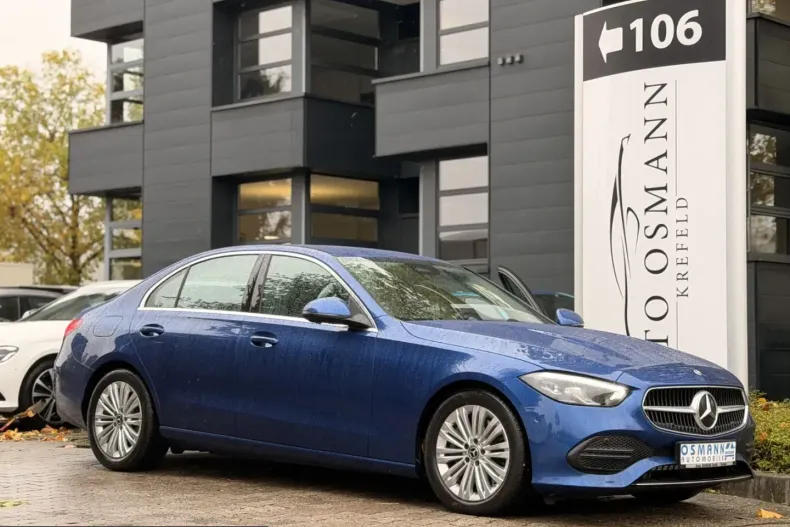 Mercedes-Benz C 300 (Clasa C) din 2024 cu 14.940 km - oferta MER232392 - foto 4