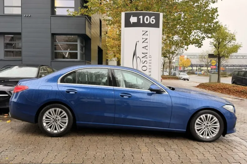 Mercedes-Benz C 300 (Clasa C) din 2024 cu 14.940 km - oferta MER232392 - foto 6