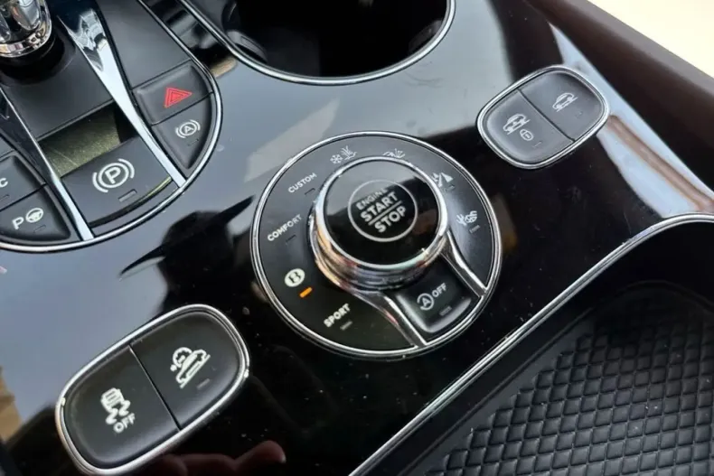 Bentley Bentayga din 2023 cu 40.243 km - oferta BEN232393 - foto 32
