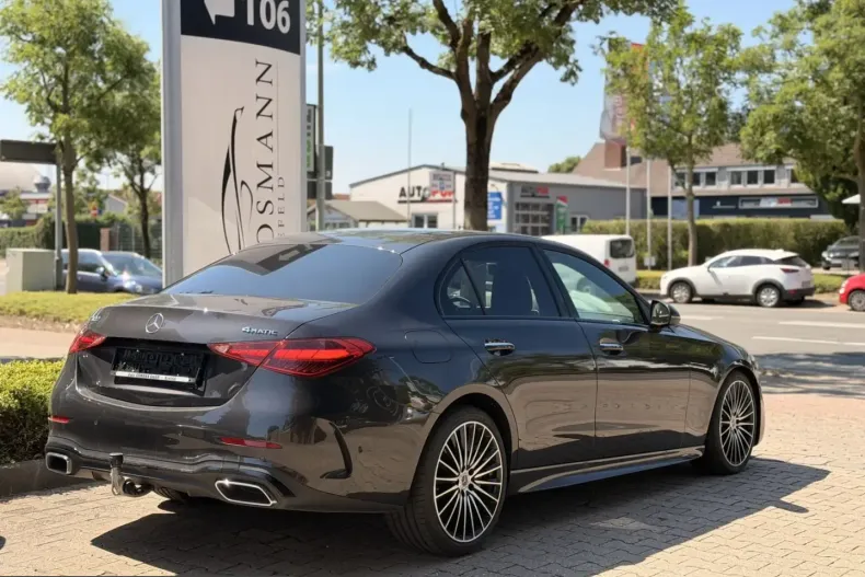 Mercedes-Benz C 300 (Clasa C) din 2024 cu 9.649 km - oferta MER232395 - foto 3