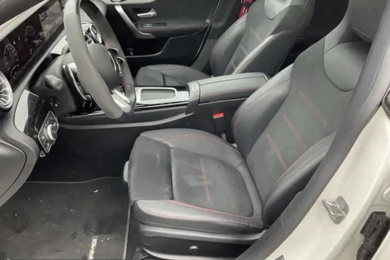 Mercedes-Benz CLA 35 AMG (Clasa CLA) din 2024 cu 21.000 km - oferta MER232401 - foto 8