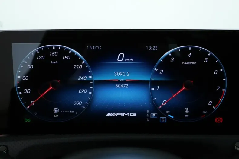 Mercedes-Benz CLA 45 AMG (Clasa CLA) din 2021 cu 50.655 km - oferta MER232402 - foto 12
