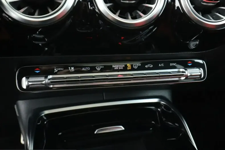 Mercedes-Benz CLA 45 AMG (Clasa CLA) din 2021 cu 50.655 km - oferta MER232402 - foto 14