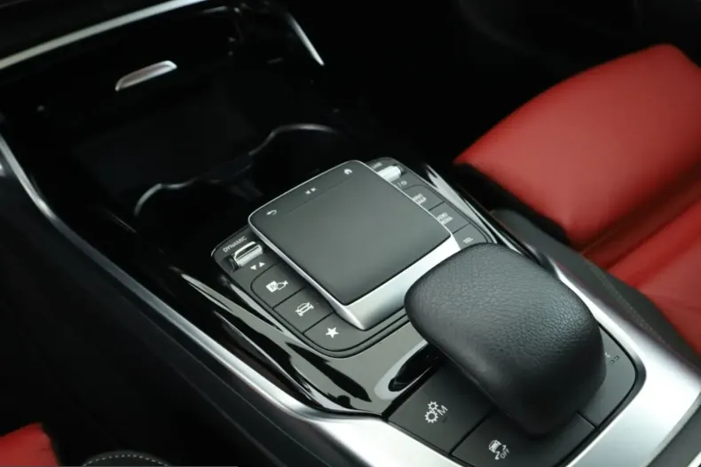 Mercedes-Benz CLA 45 AMG (Clasa CLA) din 2021 cu 50.655 km - oferta MER232402 - foto 15