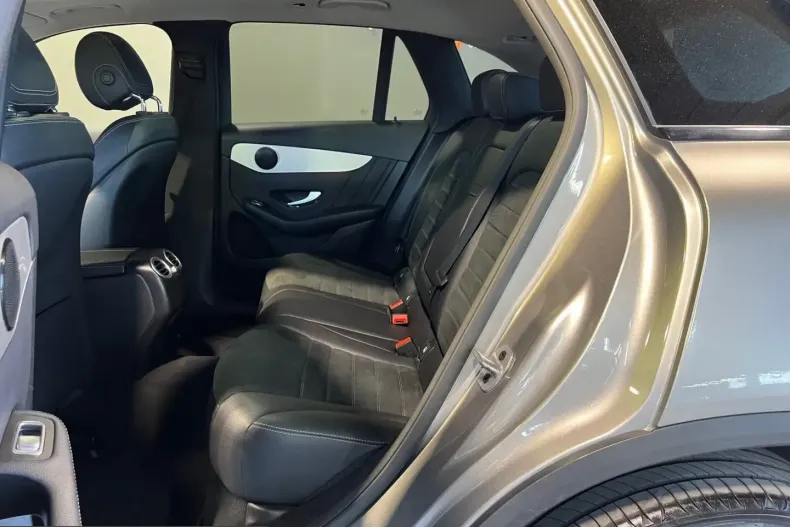Mercedes-Benz GLC 300 (Clasa GLC) din 2021 cu 98.509 km - oferta MER232404 - foto 10
