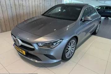 Mercedes-Benz CLA 200 din 2022 - oferta MER232411