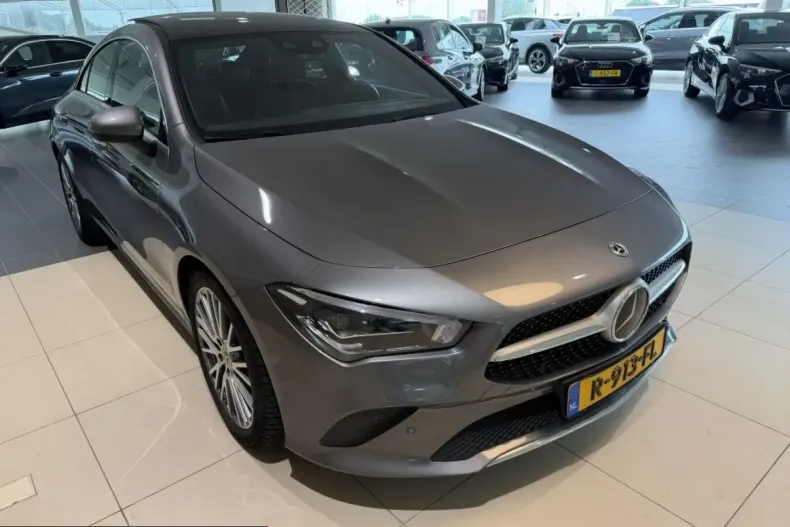 Mercedes-Benz CLA 200 (Clasa CLA) din 2022 cu 39.105 km - oferta MER232411 - foto 2