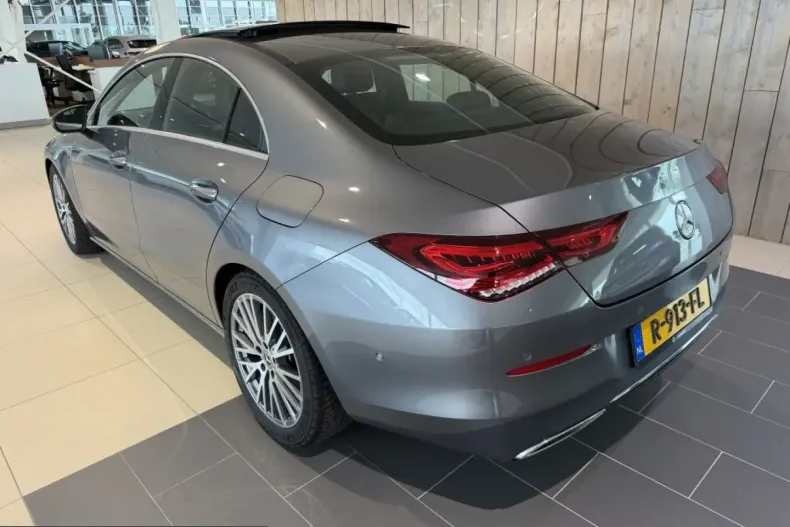 Mercedes-Benz CLA 200 (Clasa CLA) din 2022 cu 39.105 km - oferta MER232411 - foto 4