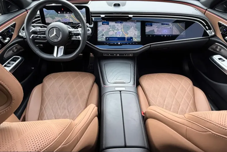 Mercedes-Benz E 220 (Clasa E) din 2025 cu 24.355 km - oferta MER232413 - foto 14