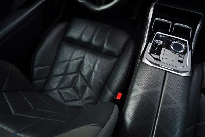 BMW 740 (Seria 7) din 2024 cu 109.500 km - oferta BMW232417 - foto 21