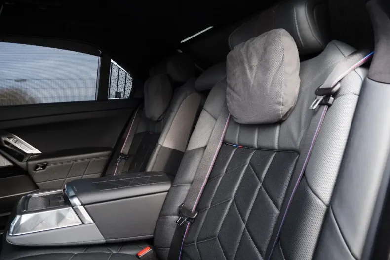 BMW 740 (Seria 7) din 2024 cu 109.500 km - oferta BMW232417 - foto 28