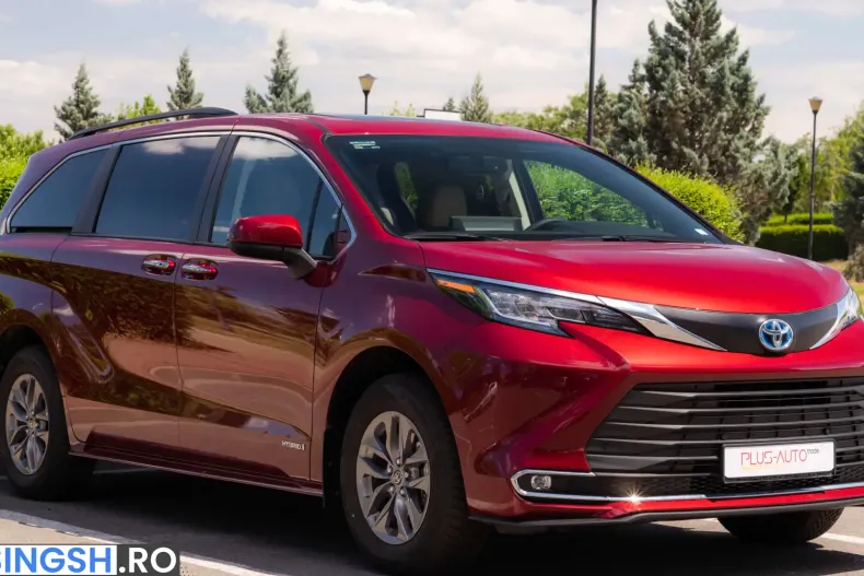 Toyota Sienna din 2023 cu 18.030 km - oferta TOY232418 - foto 1
