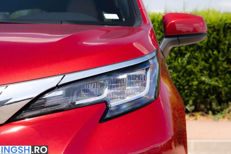 Toyota Sienna din 2023 cu 18.030 km - oferta TOY232418 - foto 4