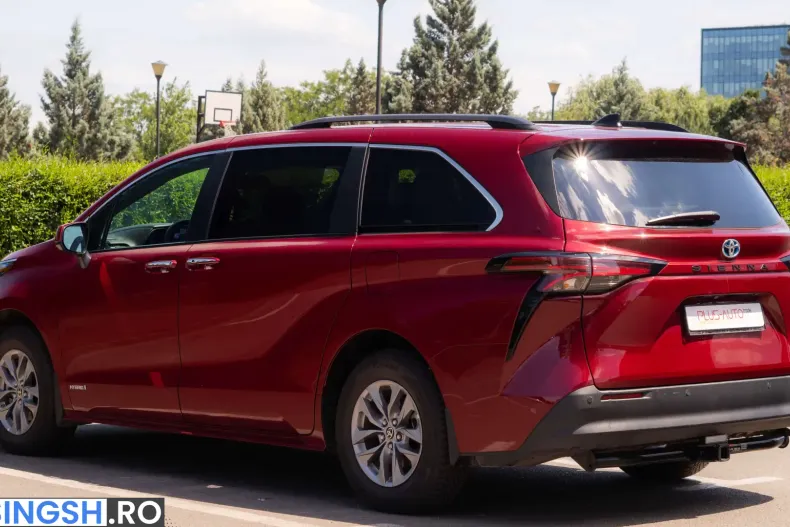 Toyota Sienna din 2023 cu 18.030 km - oferta TOY232418 - foto 8