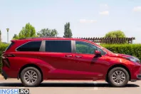 Toyota Sienna din 2023 cu 18.030 km - oferta TOY232418 - foto 13