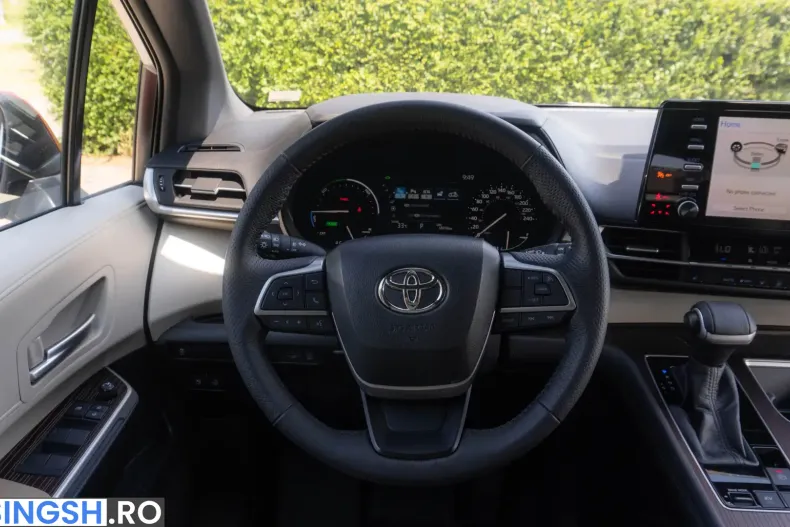 Toyota Sienna din 2023 cu 18.030 km - oferta TOY232418 - foto 15