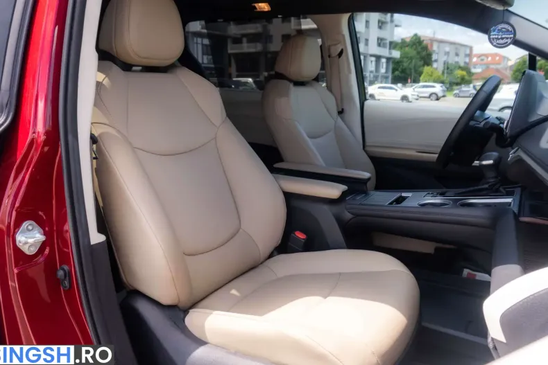 Toyota Sienna din 2023 cu 18.030 km - oferta TOY232418 - foto 29