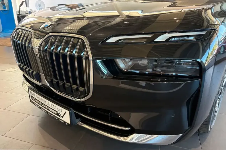 BMW 740 (Seria 7) din 2025 cu 28.899 km - oferta BMW232430 - foto 6