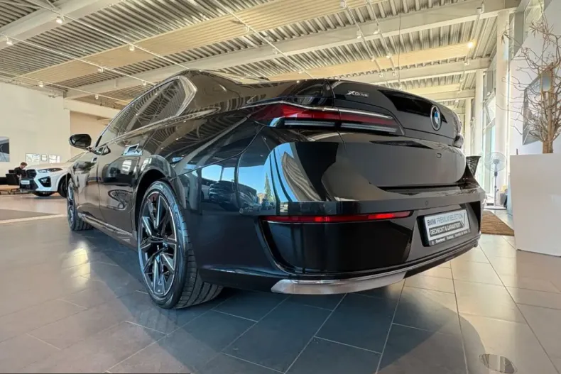 BMW 740 (Seria 7) din 2025 cu 28.899 km - oferta BMW232430 - foto 7