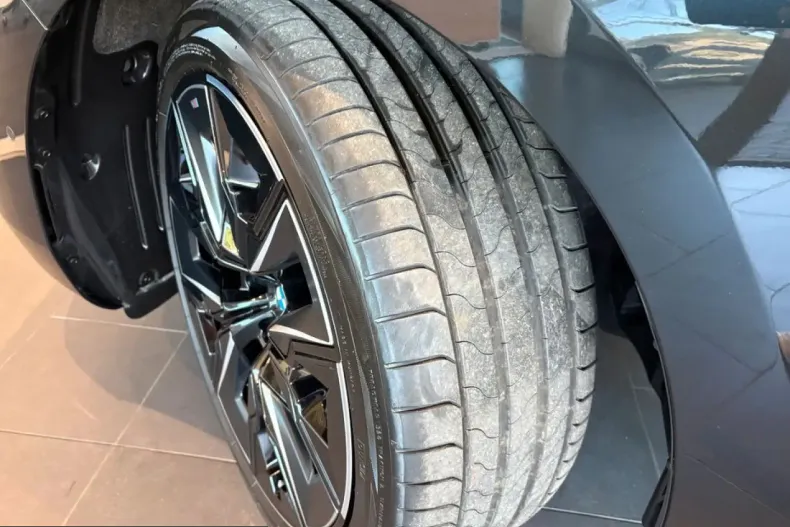 BMW 740 (Seria 7) din 2025 cu 28.899 km - oferta BMW232430 - foto 9