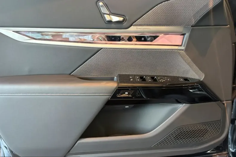 BMW 740 (Seria 7) din 2025 cu 28.899 km - oferta BMW232430 - foto 22