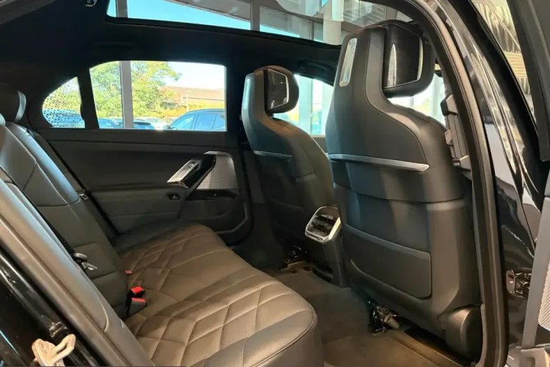 BMW 740 (Seria 7) din 2025 cu 28.899 km - oferta BMW232430 - foto 26