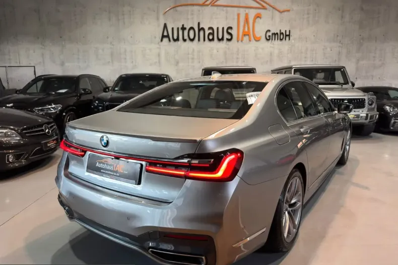BMW 750 (Seria 7) din 2021 cu 121.724 km - oferta BMW232434 - foto 2