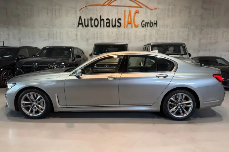 BMW 750 (Seria 7) din 2021 cu 121.724 km - oferta BMW232434 - foto 6