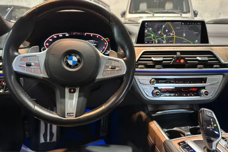 BMW 750 (Seria 7) din 2021 cu 121.724 km - oferta BMW232434 - foto 11