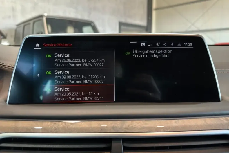 BMW 750 (Seria 7) din 2021 cu 121.724 km - oferta BMW232434 - foto 19