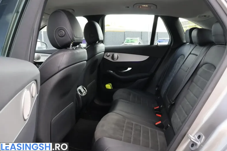 Mercedes-Benz GLC 300 (Clasa GLC) din 2021 cu 99.800 km - oferta MER232441 - foto 17