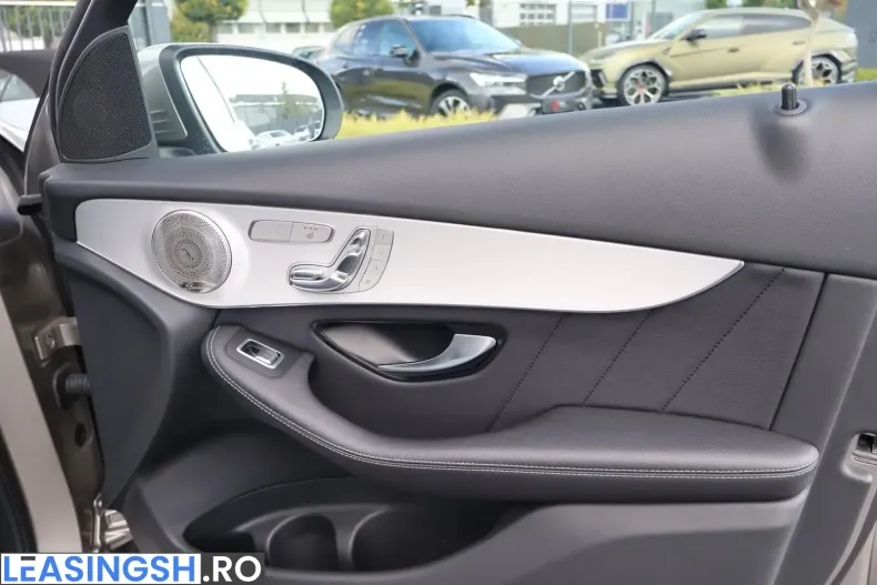 Mercedes-Benz GLC 300 (Clasa GLC) din 2021 cu 99.800 km - oferta MER232441 - foto 25