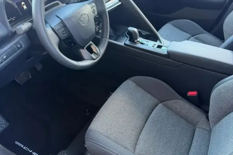 Toyota C-HR din 2025 cu 2.300 km - oferta TOY232443 - foto 8