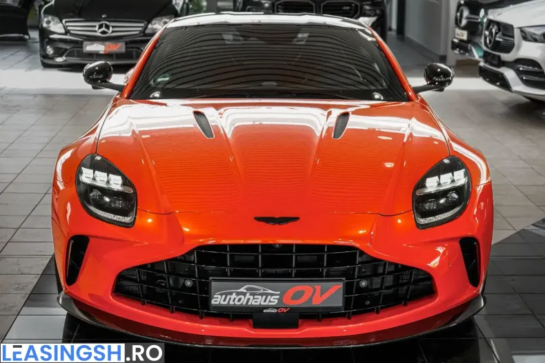 Aston Martin V8 Vantage din 2025 cu 6.400 km - oferta AST232445 - foto 1
