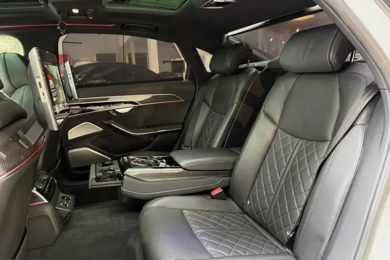 Audi A8 din 2023 cu 100.000 km - oferta AUD232449 - foto 27