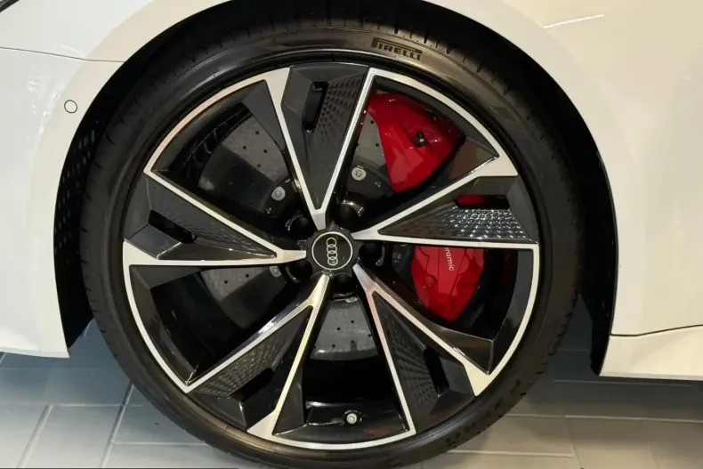 Audi RS7 din 2025 cu 10.500 km - oferta AUD232451 - foto 2