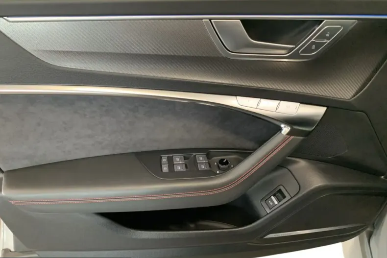 Audi RS7 din 2025 cu 11.500 km - oferta AUD232452 - foto 7