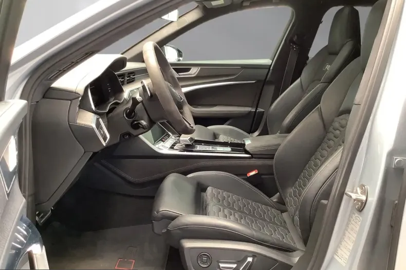 Audi RS6 din 2024 cu 45.084 km - oferta AUD232463 - foto 2