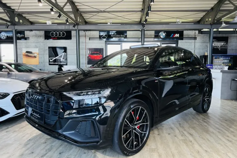 Audi Q8 din 2023 cu 11.628 km - oferta AUD232464 - foto 1