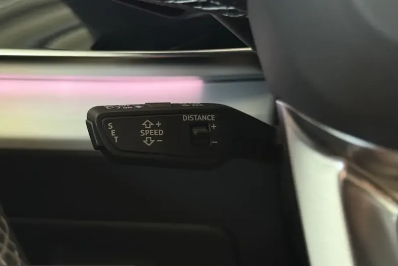 Audi Q8 din 2023 cu 11.628 km - oferta AUD232464 - foto 28