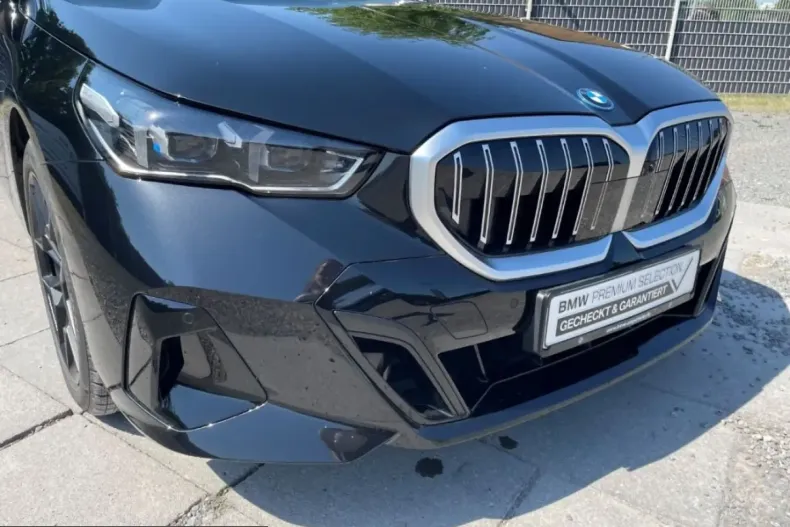 BMW 550 (Seria 5) din 2025 cu 10.875 km - oferta BMW232467 - foto 2